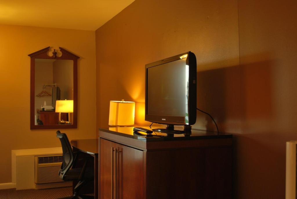 Relax Inn Watertown Γουοτερτάουν Εξωτερικό φωτογραφία